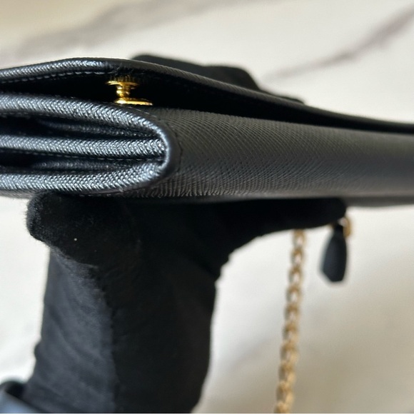 💎PRADA SAFFIANO LEATHER WALLET ON CHAIN💎 - Picture 10 of 16